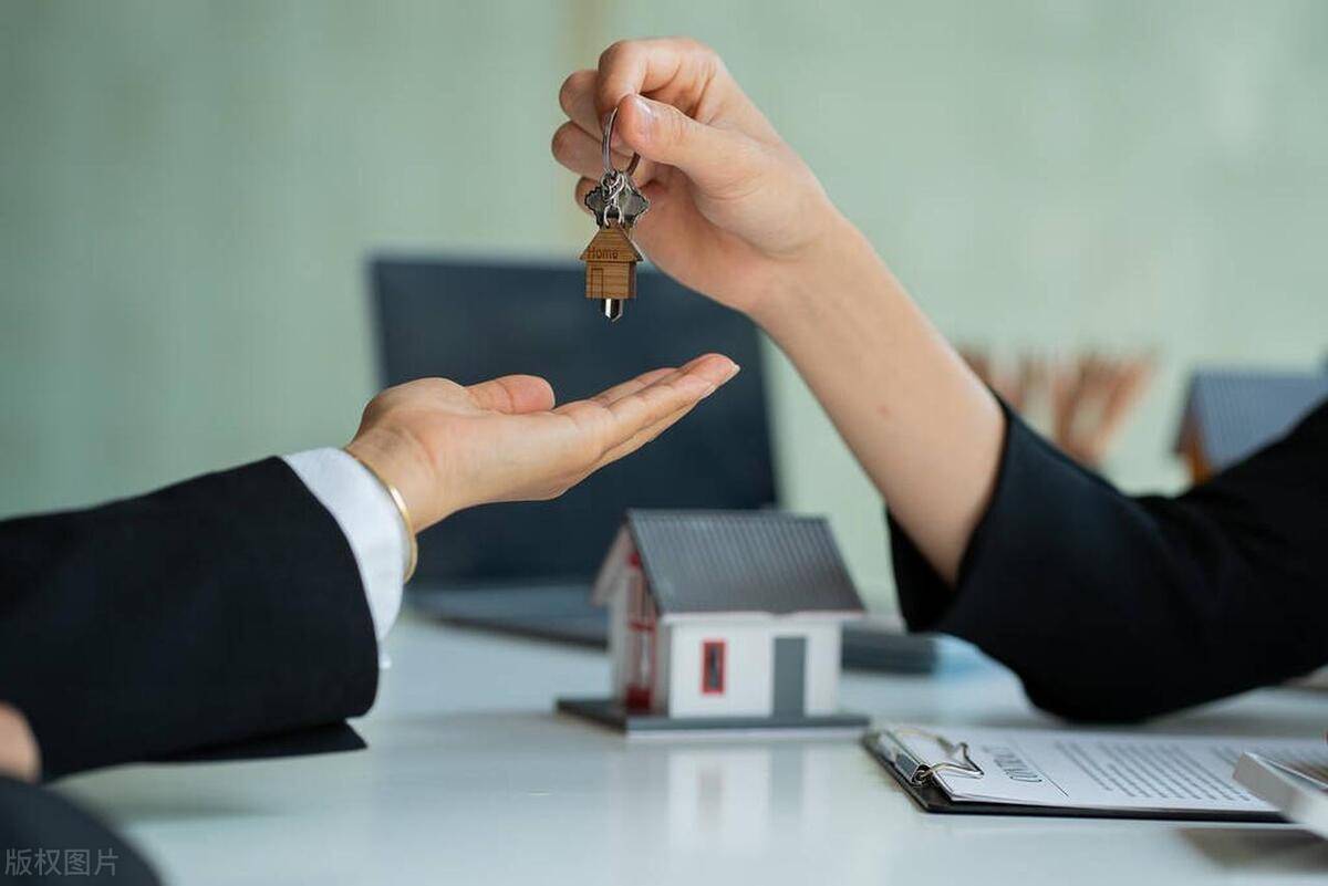 房產(chǎn)經(jīng)紀(jì)人資格考試 難度與含金量分析